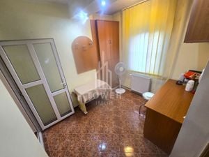 Apartament et 1 4 camere zona Turnisor - imagine 13