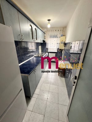 Apartament 2 camere,zona Vest,etaj 2 - imagine 6