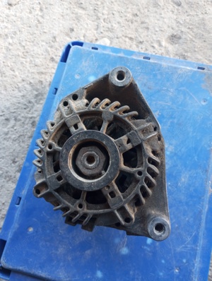 alternator opel frontera  motor 2,2 - imagine 4