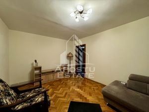 Apartament 4 camere, 2 bai, centrala proprie, situat in zona de Nord. - imagine 9