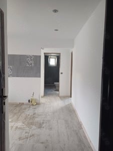 Vând apartament cu doua camere în Barbateni 