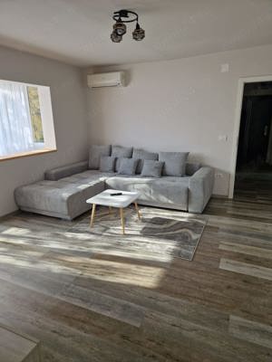 Proprietar vând apartament cu 2 camere in zona Modern