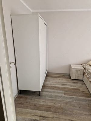 Proprietar vând apartament cu 2 camere in zona Modern - imagine 8