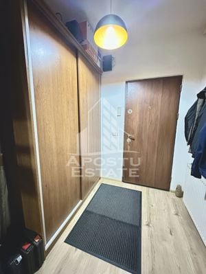 Apartament cu 2 camere, mobilat, terasa de 13 mp, zona Eso Giroc - imagine 8