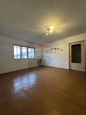 Apartament pe Str. Călugăreni, 2 camere, et.3 - imagine 5