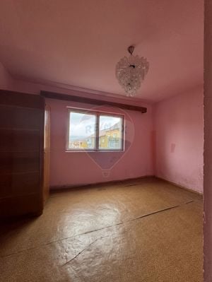 Apartament pe Str. Călugăreni, 2 camere, et.3 - imagine 8