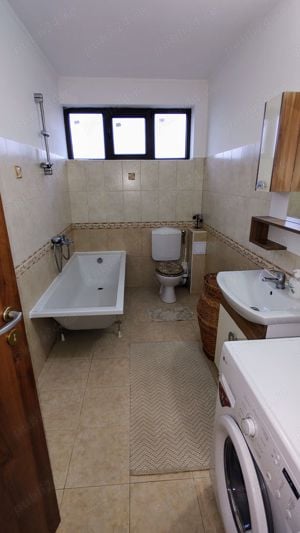 Inchiriez apartament cu doua camere zona Campului - imagine 10