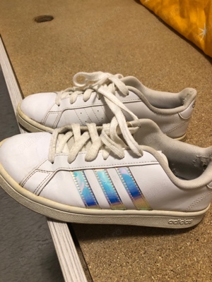 adidasi marca adidas