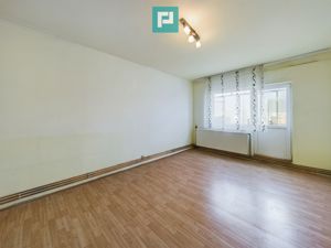 Apartament 3 camere,  zona Alfa - imagine 2