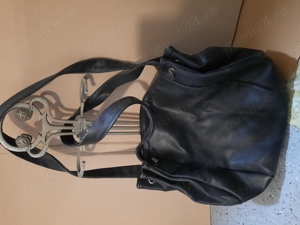 Vand Geanta de dama din piele neagra - imagine 2