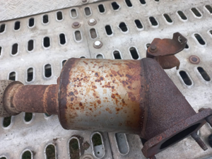 Reciclez catalizatoare auto filtre particule dpf pret de la 50-1400€ pe bucata prețuri reale după ta - imagine 2