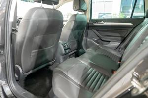 Volkswagen Passat 2.0TDI Variant DSG "Highline" - imagine 19