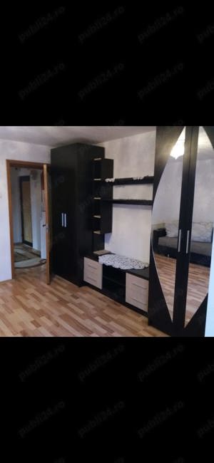 Închiriez apartament cu 2 camere - imagine 4