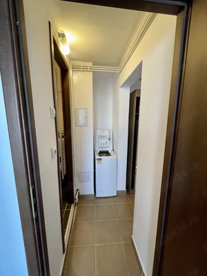 Apartament de 2 camere, decomandat, complet utilat, centrală termică proprie - imagine 4