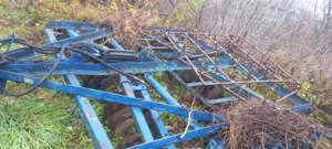 vand disc si o semanatoare paioase si o prasitoare