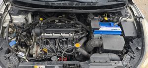 Hyundai Elantra 2012 1.6 benzina +Gpl  - imagine 7