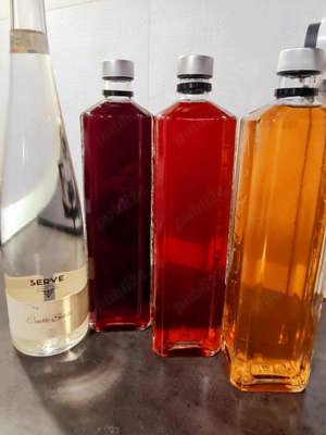 Vând rachiu 64 de grade din tescovina si vin.