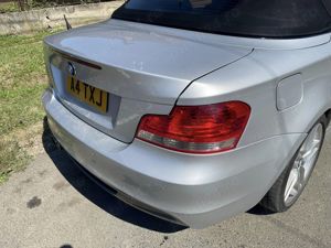 Dezmembrez BMW 118d Cabrio