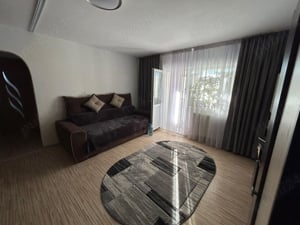 Vand apartament cu 3 camere 