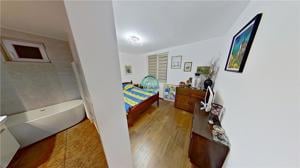 Vand apartament cu 3 camere in cartierul Dambu situat la etajul 1 - imagine 11