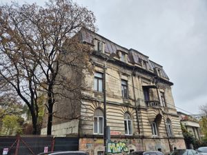 Vila interbelică de vânzare, ultracentrală – oportunitate de renovare - imagine 4