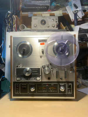 AKAI  X-201D autorevers, capac Akai