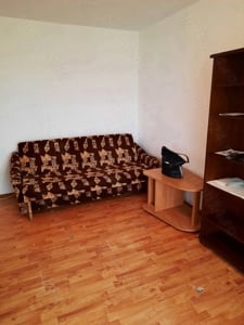 Vând apartament cu o camera. 