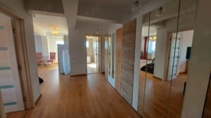 PF Vand apartament cu panoramă superba și parcare inclusa - imagine 4