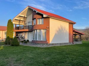 Casa   Vila + Garaj de vanzare in Seini, str. General Balan, Proprietate finisata și utilata premium - imagine 2