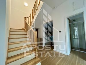 Apartament la casa cu 3 camere si 2 bai, tip penthouse, zona Gh Lazar - imagine 6