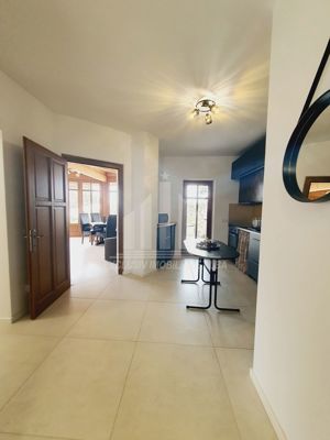 Inchiriez apartament la vila în Aiud - imagine 2