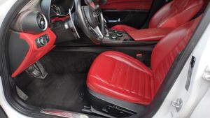 Alfa Romeo Giulia 2.2D Lusso Q2 - imagine 7