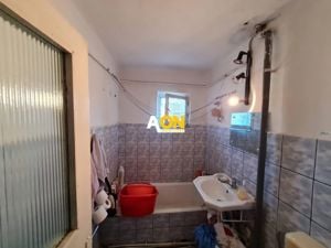 Apartament 4 Camere, 77 mp, Decomandat, Zona Cetate - imagine 13