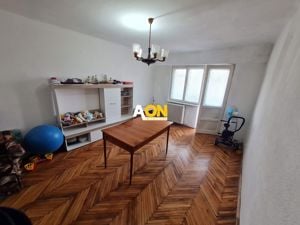 Apartament 4 Camere, 77 mp, Decomandat, Zona Cetate - imagine 3