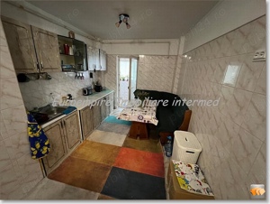 Apartament 2 camere decomandate zona Faleza Nord - imagine 2