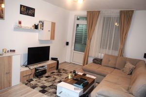 Apartament 2 Camere, Renovat, Mobilat/Utilat, Poli II - imagine 2