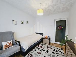 Apartament cu 3 camere decomandate, Cetate - imagine 5