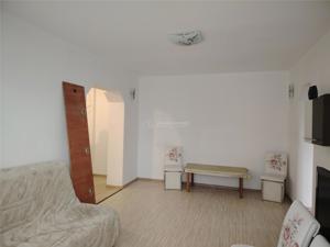 Apartament cu 3 camere, mobilat si utilat situat  #238;n Ploiesti, cartier nord , Intr-o zona linist - imagine 4