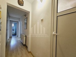 Apartament cu 3 camere decomandate, Cetate - imagine 4