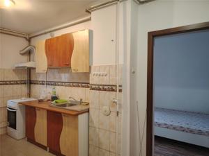 Apartament cu 3 camere, mobilat si utilat situat  #238;n Ploiesti, cartier nord , Intr-o zona linist - imagine 5