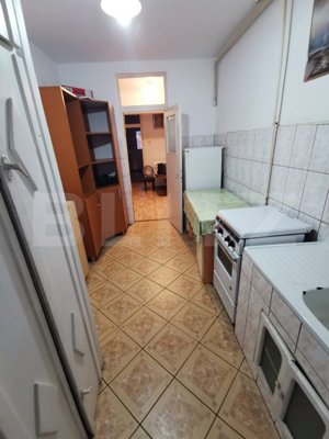 Apartament de inchiriat, cu 3 camere, 65 mp, zona M-uri - imagine 3