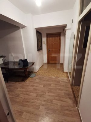 Apartament de inchiriat, cu 3 camere, 65 mp, zona M-uri - imagine 2