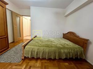 DE INCHIRIAT - Apartament 3 camere Ultracentral, Bacau - imagine 9