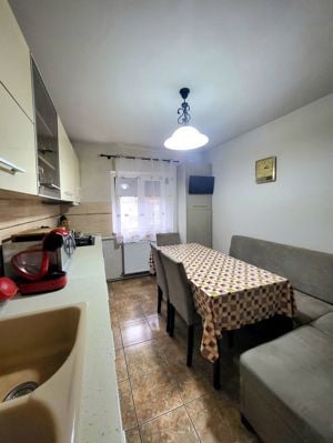 Apartament 3 camere, decomandat, la cheie, zona Girocului - imagine 3