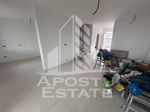 Duplex de vanzare in Mosnita Veche – Zona in plina dezvoltare 4 camere - imagine 2