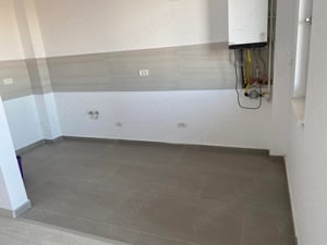 Proprietar inchiriez Ap 2 camere 