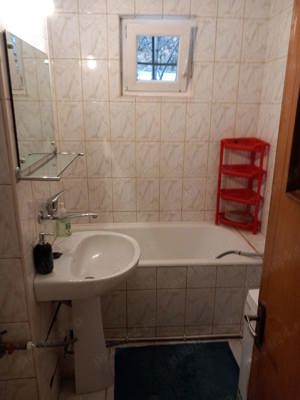 Apartament cu 3 camere de inchiriat pt studenti  - imagine 2