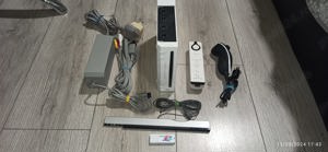 Consola Wii modata cu acesorii si 200 jocuri pe Usb  