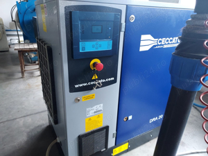 Compresor aer CECCATO cu surub pe postament