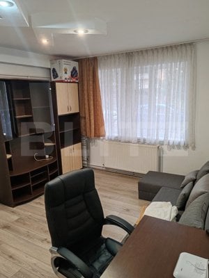 Apartament 2 camere, 45 mp semidecomandat, zona 7 Noiembrie - imagine 3